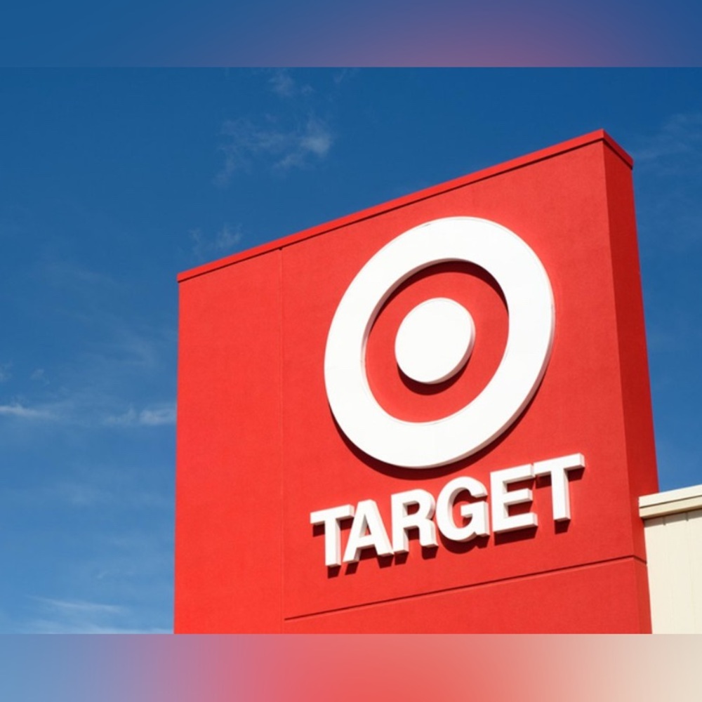 LIVE SHOW LISTING TARGET PALLET - Picture 1 of 1